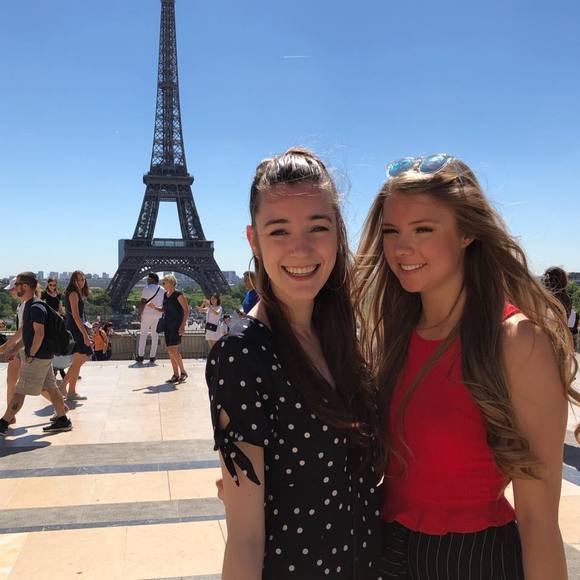 Meet your Posher, Caitlin - Picture 1 of 1